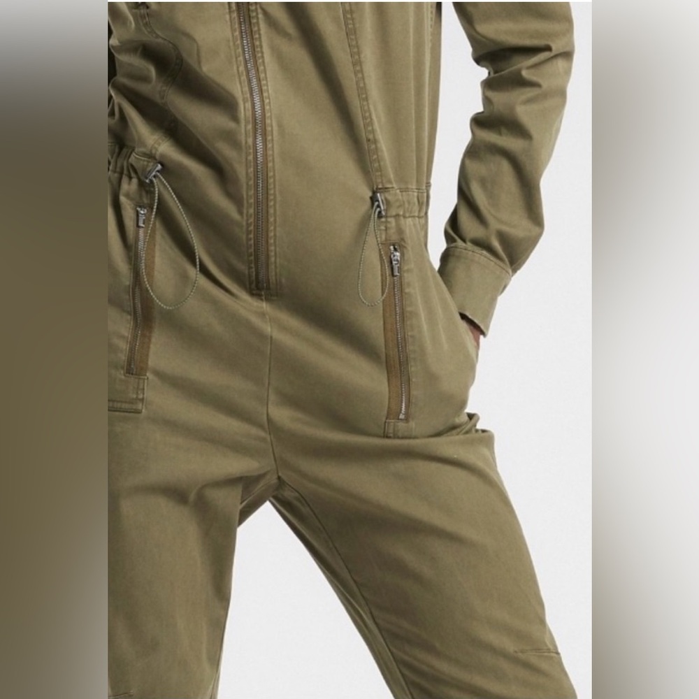 Athleta Cargo Summit Cargo Olive Green Jumpsuit (4) - Picture 3 of 12